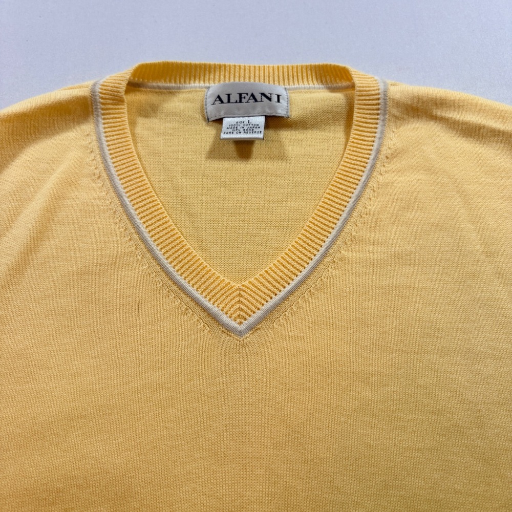 Alfani V-Neck Sweater Mens Large Yellow Short Sleeve Cotton Lightweight Knit
